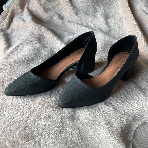 Simone Block Heels - Picture 1 of 4